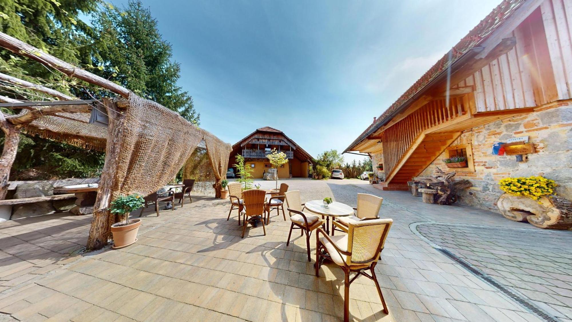 Resort Hisa Ida - Apartments With Hot Tub And Sauna Ivancna Gorica 外观 照片