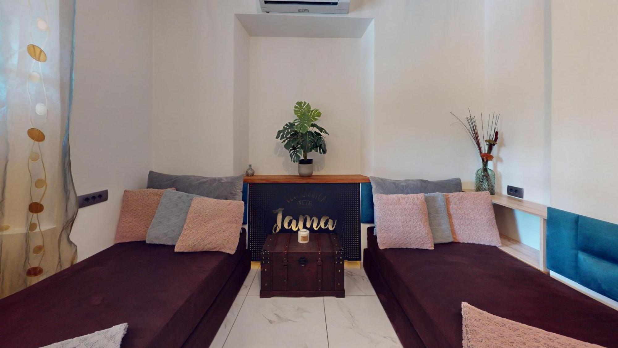Resort Hisa Ida - Apartments With Hot Tub And Sauna Ivancna Gorica 客房 照片