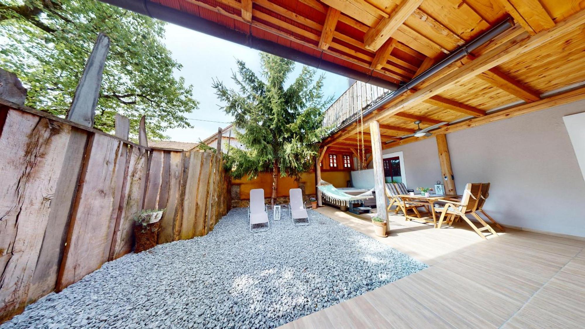 Resort Hisa Ida - Apartments With Hot Tub And Sauna Ivancna Gorica 客房 照片
